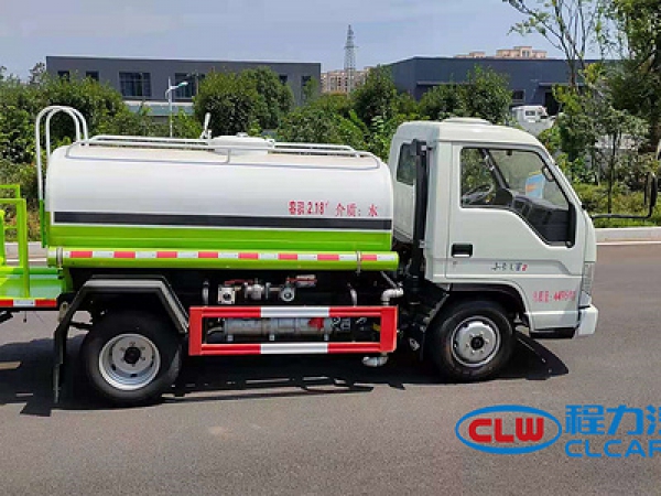 福田2.5噸藍(lán)牌灑水車
