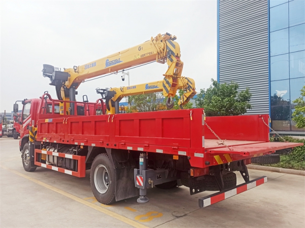 東風(fēng)華神DV3徐工8噸5節(jié)臂隨車吊