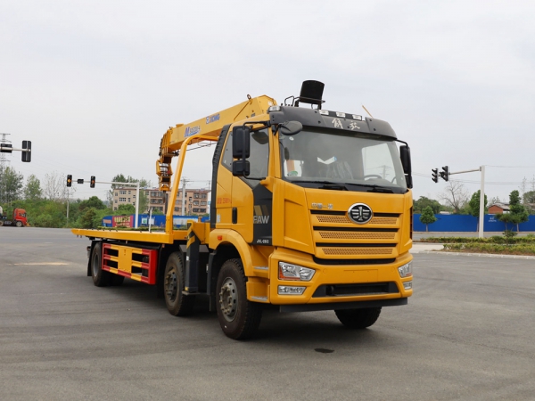 解放J6L小三軸徐工8噸清障直臂式吊