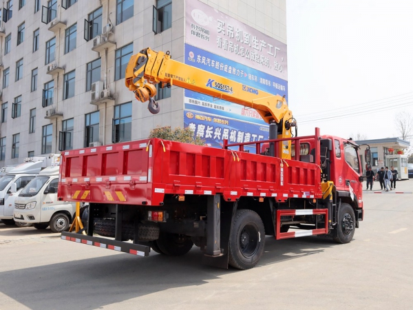 福田瑞沃徐工6.3噸直臂隨車吊