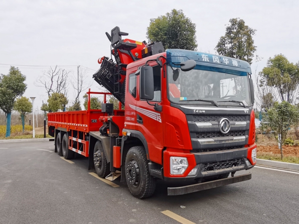 東風(fēng)華神T5/30噸折臂隨車吊