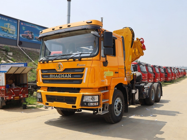 陜汽德龍F(tuán)3000牽引頭20噸折臂隨車吊