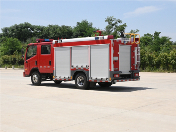 福田2.5噸水罐消防車