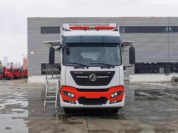 東風天錦野外自行式炊事車