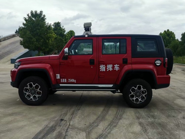 北汽四驅(qū)越野森林消防指揮車