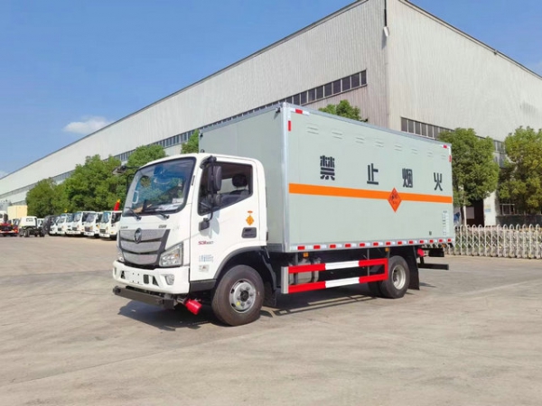 福田歐馬可危廢運(yùn)輸車(chē)（5噸）