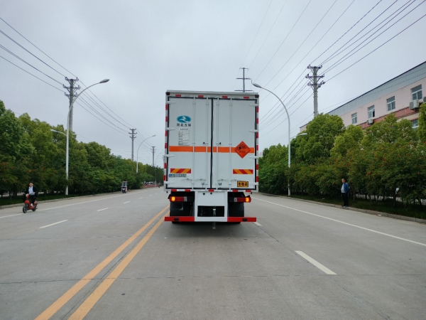 國六柳汽三軸1類爆破