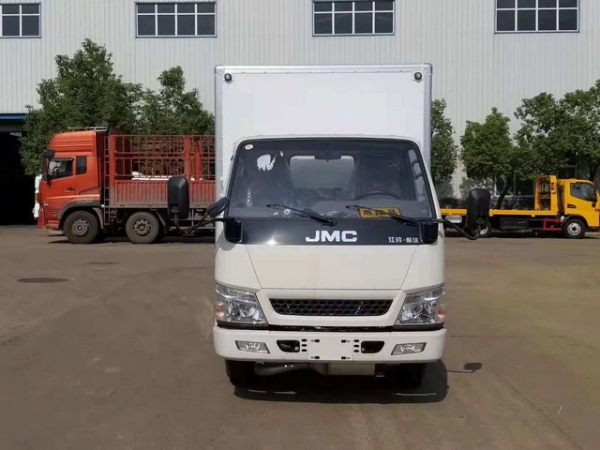 江鈴煙花爆竹運(yùn)輸車（4.2米）