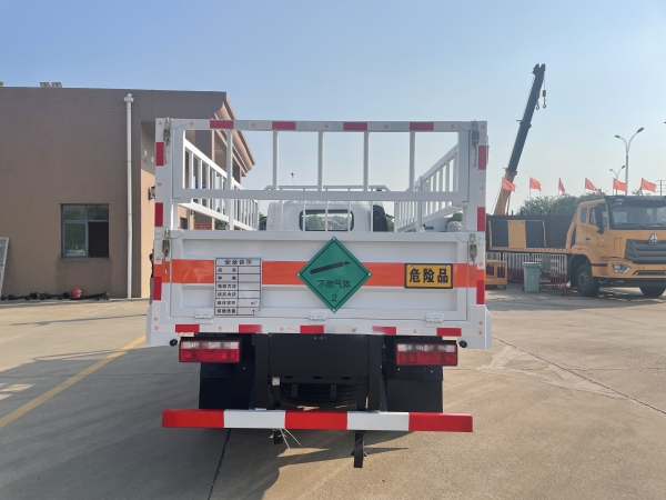 解放虎VN氣瓶運(yùn)輸車（黃牌）