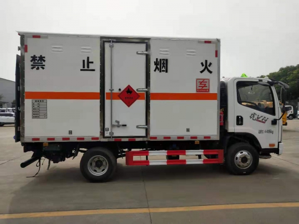 解放虎VN爆破器材運(yùn)輸車(chē)（藍(lán)牌）