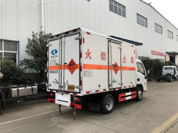 國六躍進(jìn)柴油版1類爆破