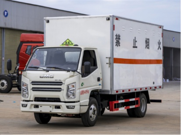 江鈴順達(dá)爆破器材廂式運(yùn)輸車