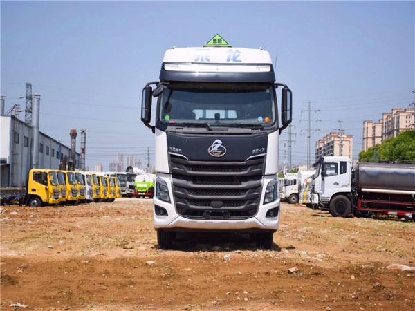 柳汽氣瓶運(yùn)輸車