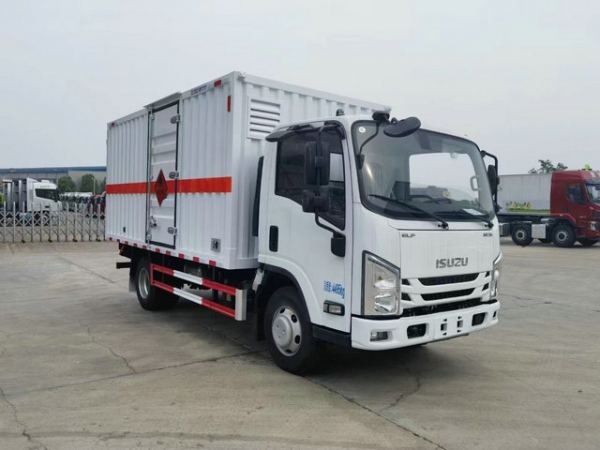 五十鈴危險廢物運輸車