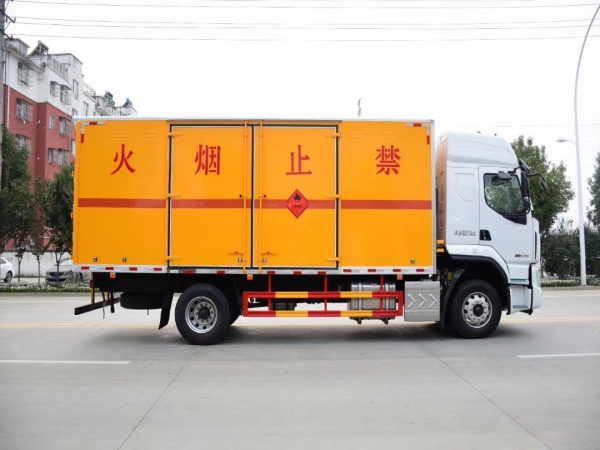 國(guó)六柳汽單橋1類爆破