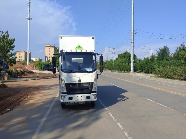 重汽輕卡藍(lán)牌雜項(xiàng)廂式運(yùn)輸車