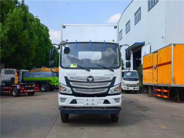 福田歐馬可氣瓶車（排半帶臥）