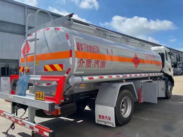 楚勝牌東風(fēng)天錦運(yùn)油車