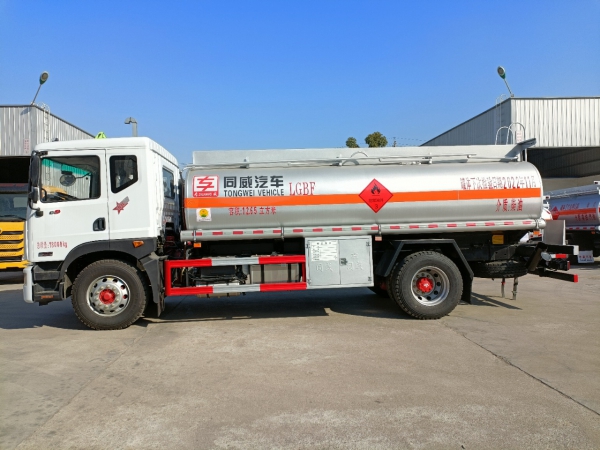 國六荷載10噸東風(fēng)D9