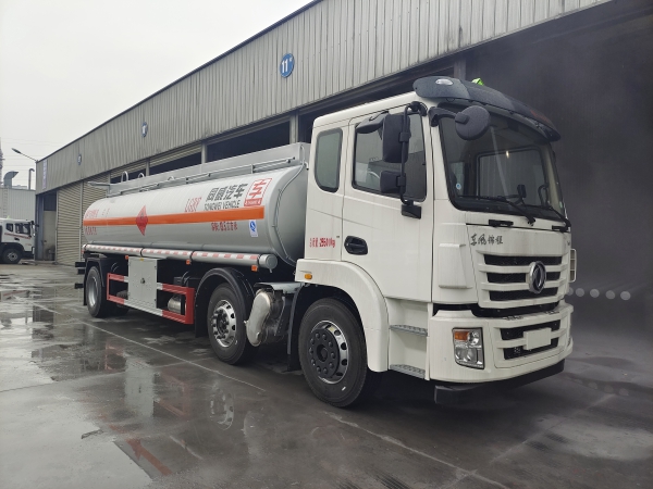 東風(fēng)錦程19.5方運油車